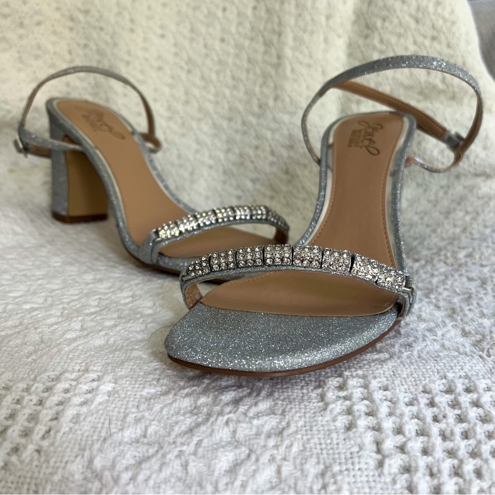 Jewel by Badgley Mischka | Silver Glitter Heels - Picture 7 of 9